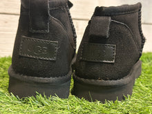 Load image into Gallery viewer, Hightop UuuuGgggg
