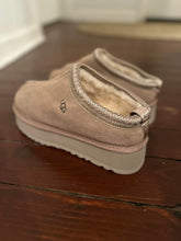 Load image into Gallery viewer, Women's Platforms
