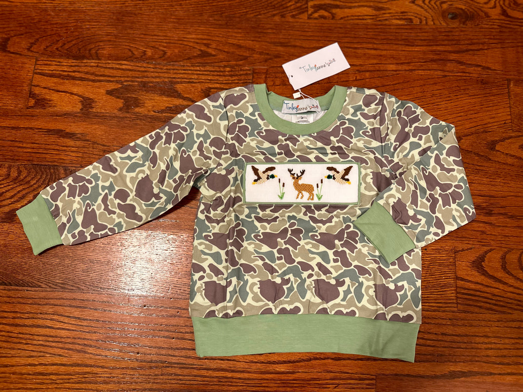 Duck Hunt Smocked Camo Long Sleeve Pullover