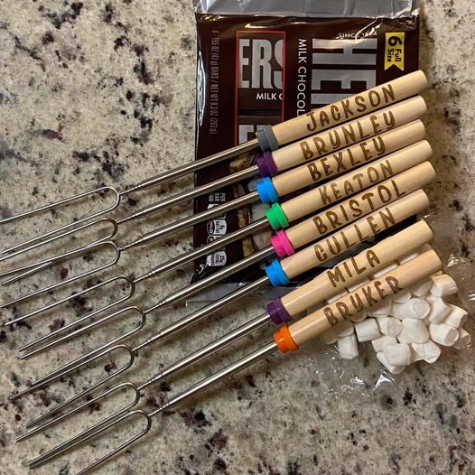 Engraved s’mores sticks