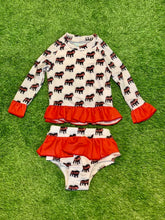 Load image into Gallery viewer, Rashguard Bulldog  Swim
