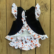 Load image into Gallery viewer, Girl Knit Smock Ghost Halloween Set
